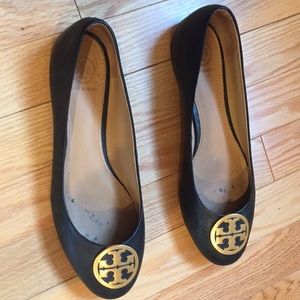 Tory Burch black leather flats